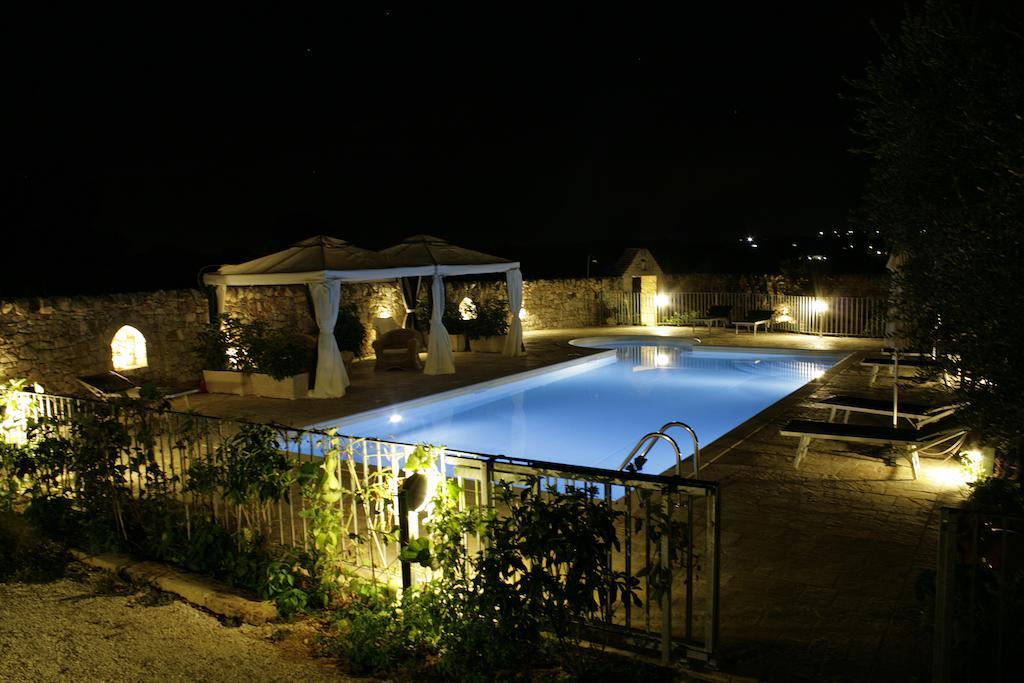 Masseria Montanaro ชิสแตร์นีโน ภายนอก รูปภาพ